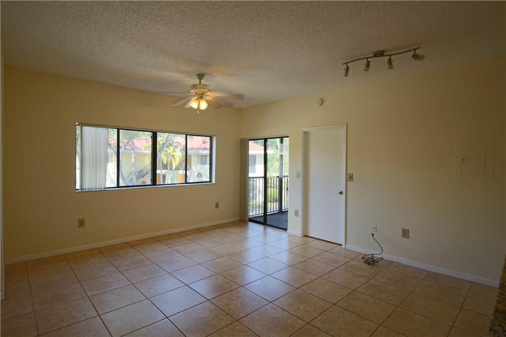 Marina Oaks Condo - Residential Lease