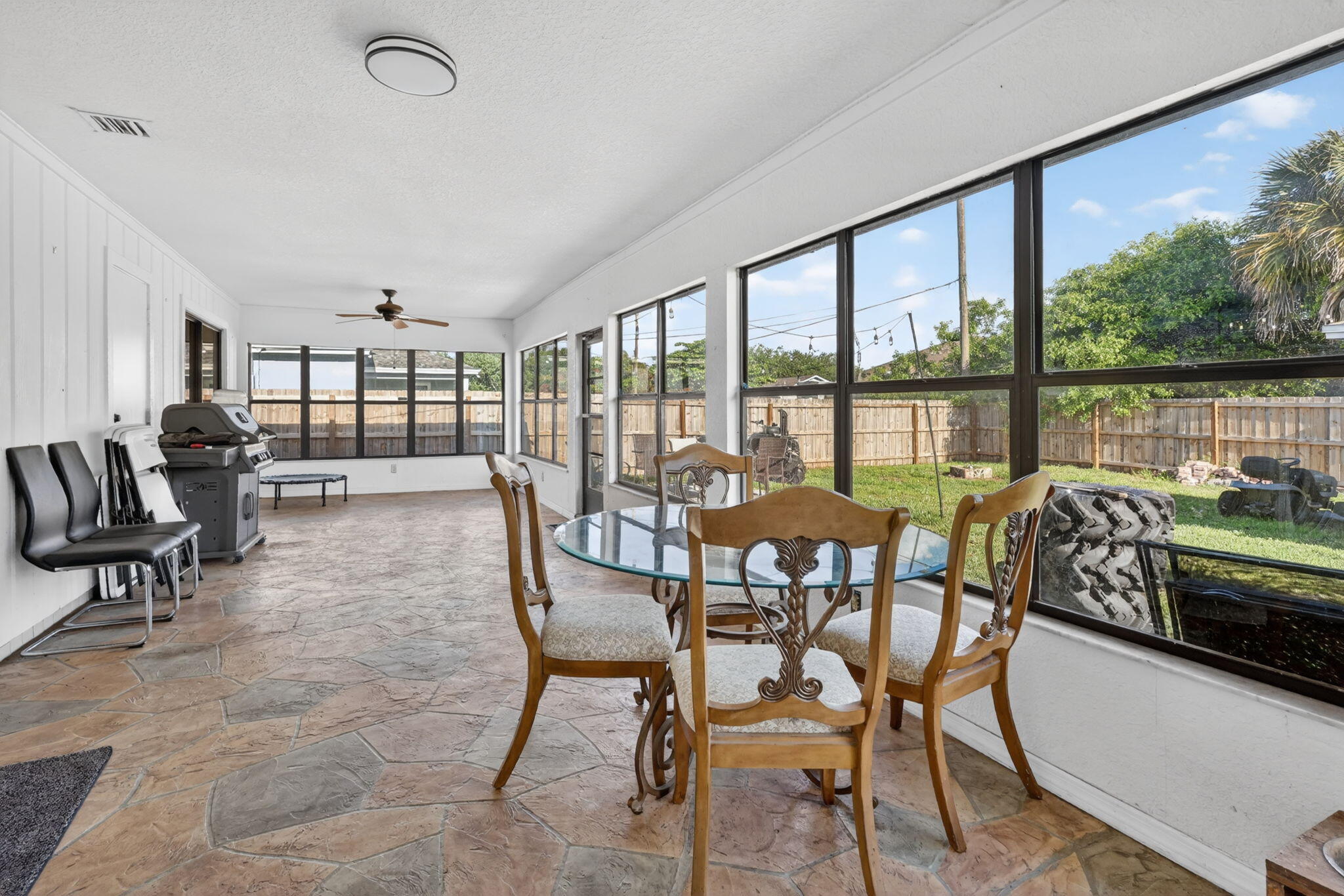PORT ST LUCIE SECTION 5 - Residential Lease