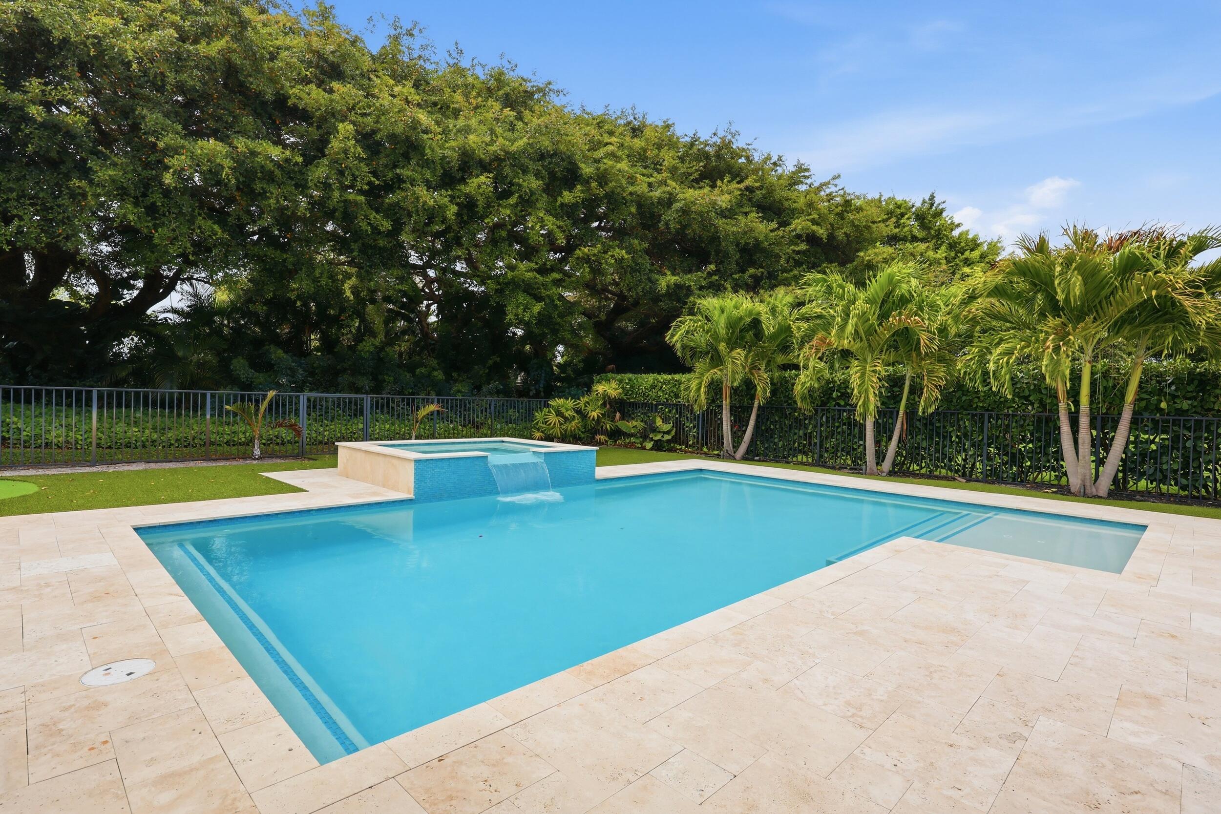 EASTPOINTE COUNTRY CLUB 6 - Residential