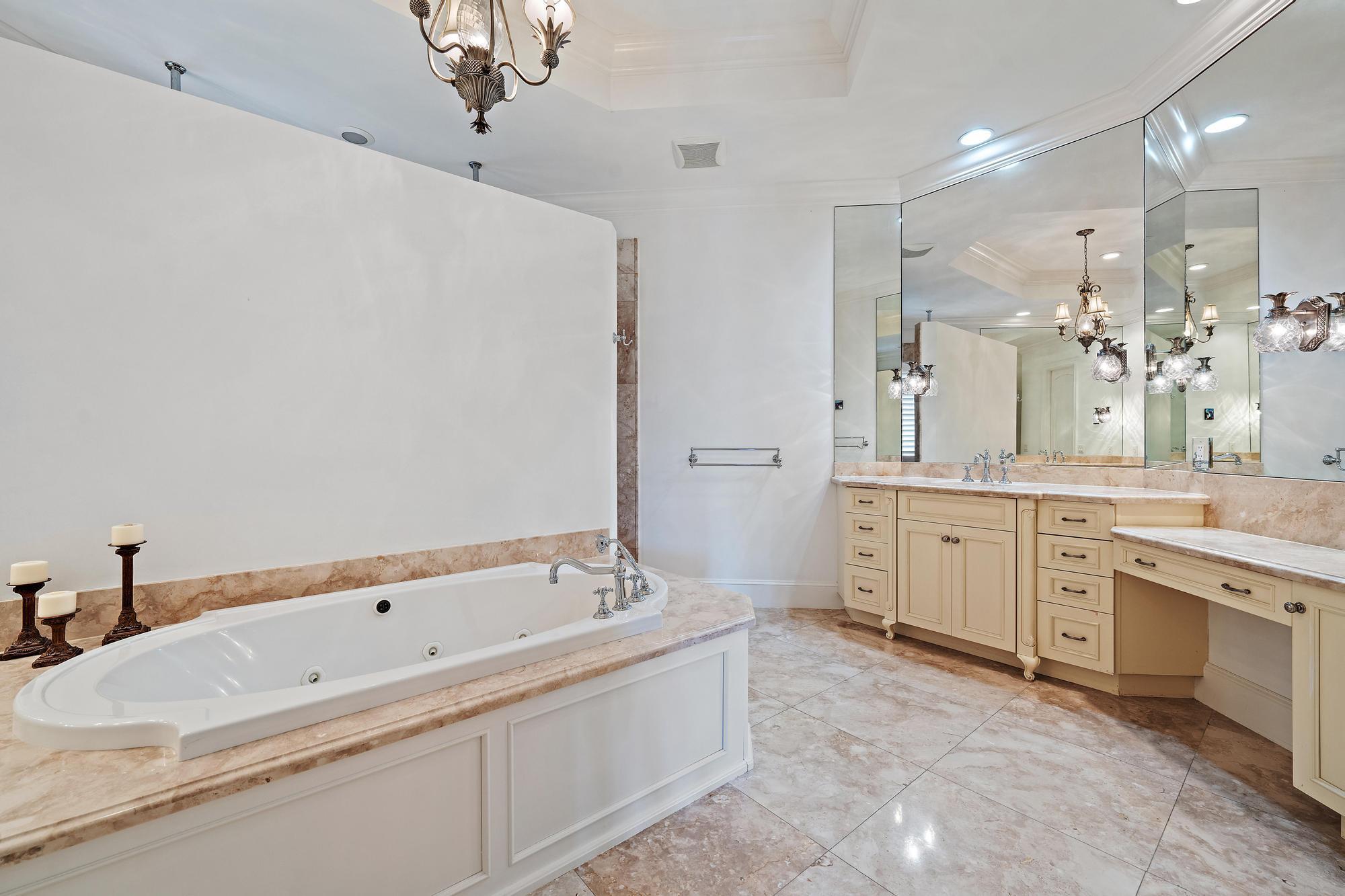 OLD MARSH GOLF CLUB - Residential