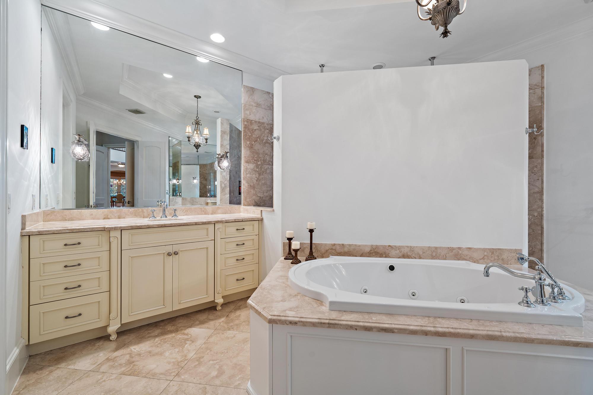 OLD MARSH GOLF CLUB - Residential