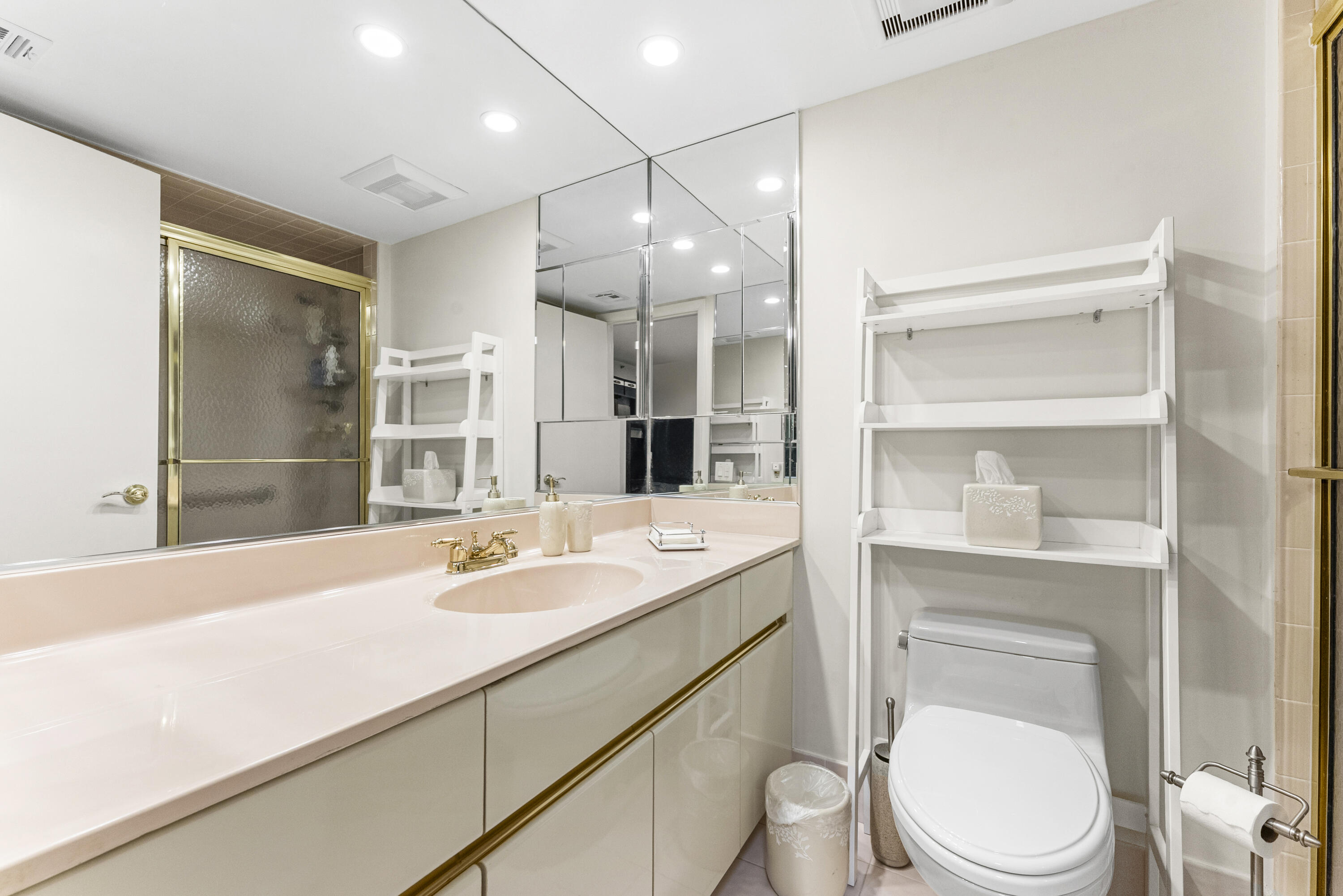 OVERLOOK CONDO - Residential