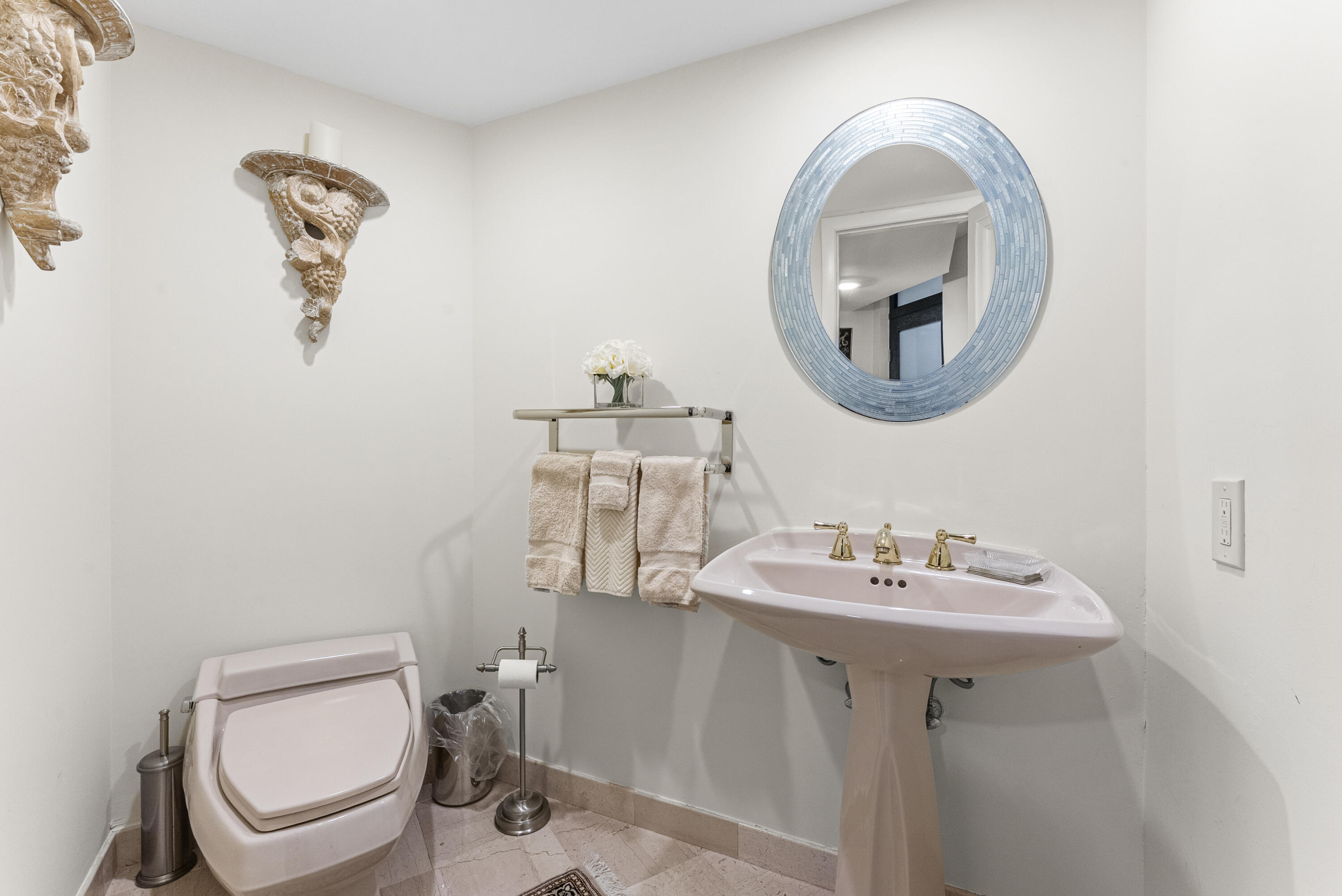 OVERLOOK CONDO - Residential