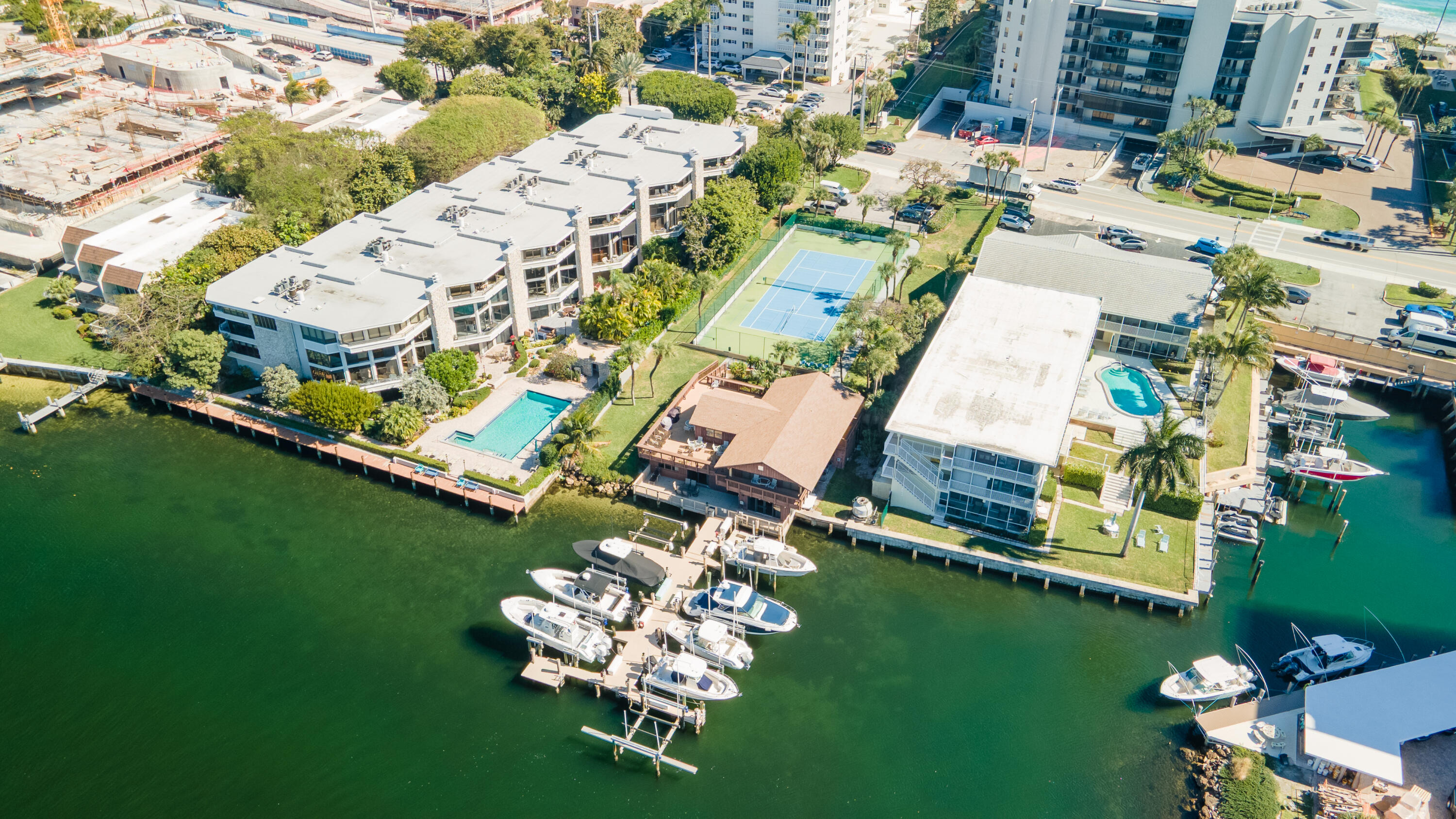 OVERLOOK CONDO - Residential