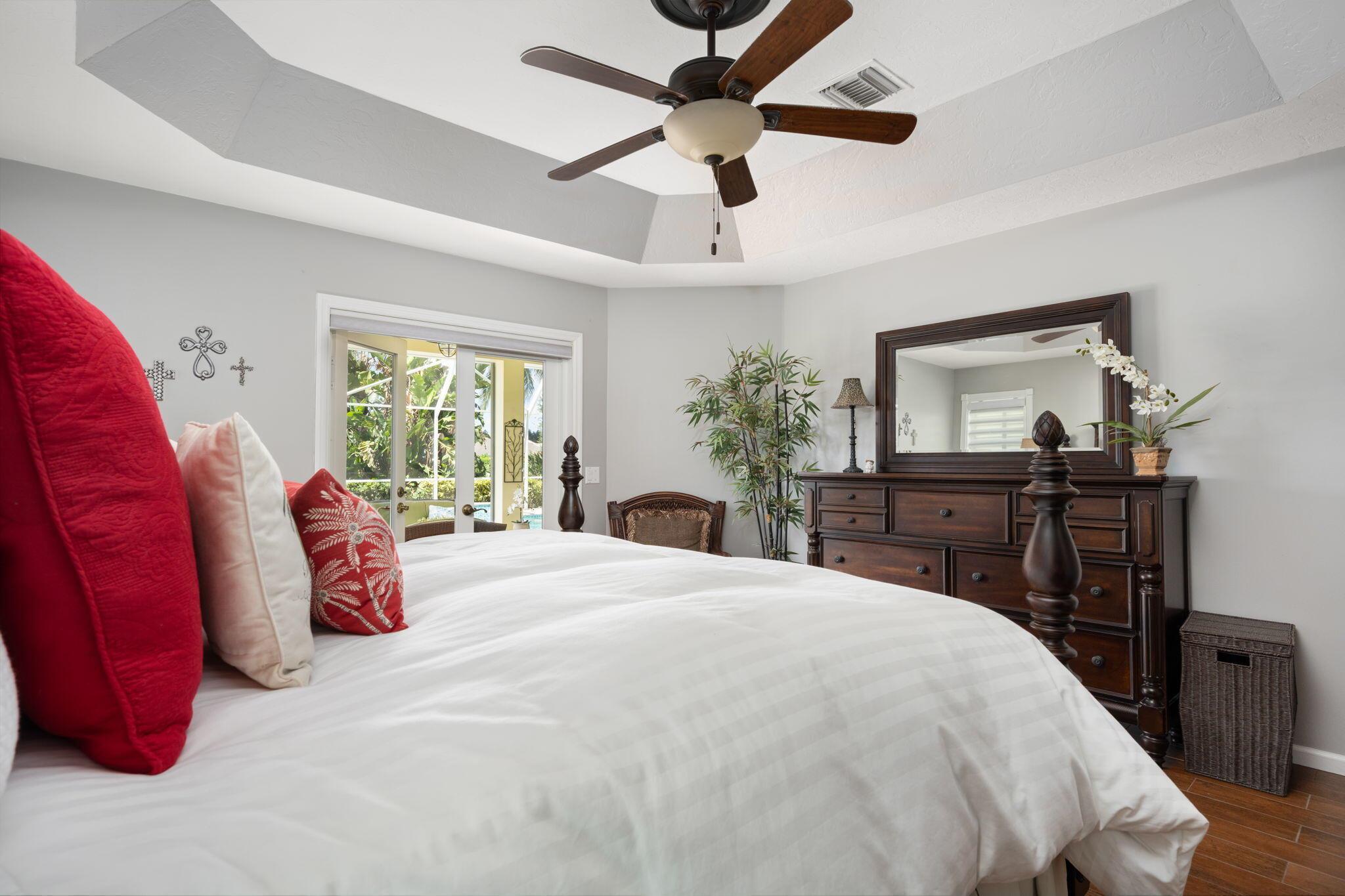 ''''''GROVE, THE'''''' - Residential