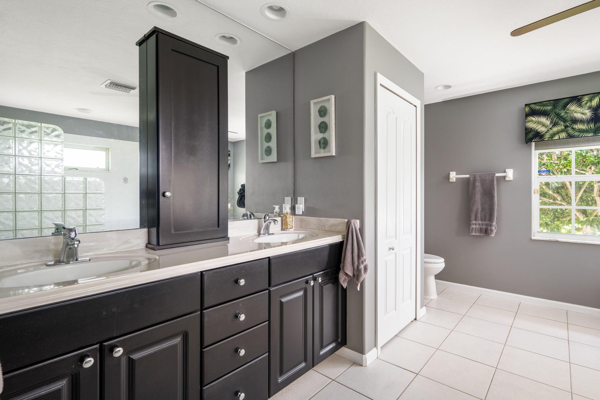 ''''''GROVE, THE'''''' - Residential