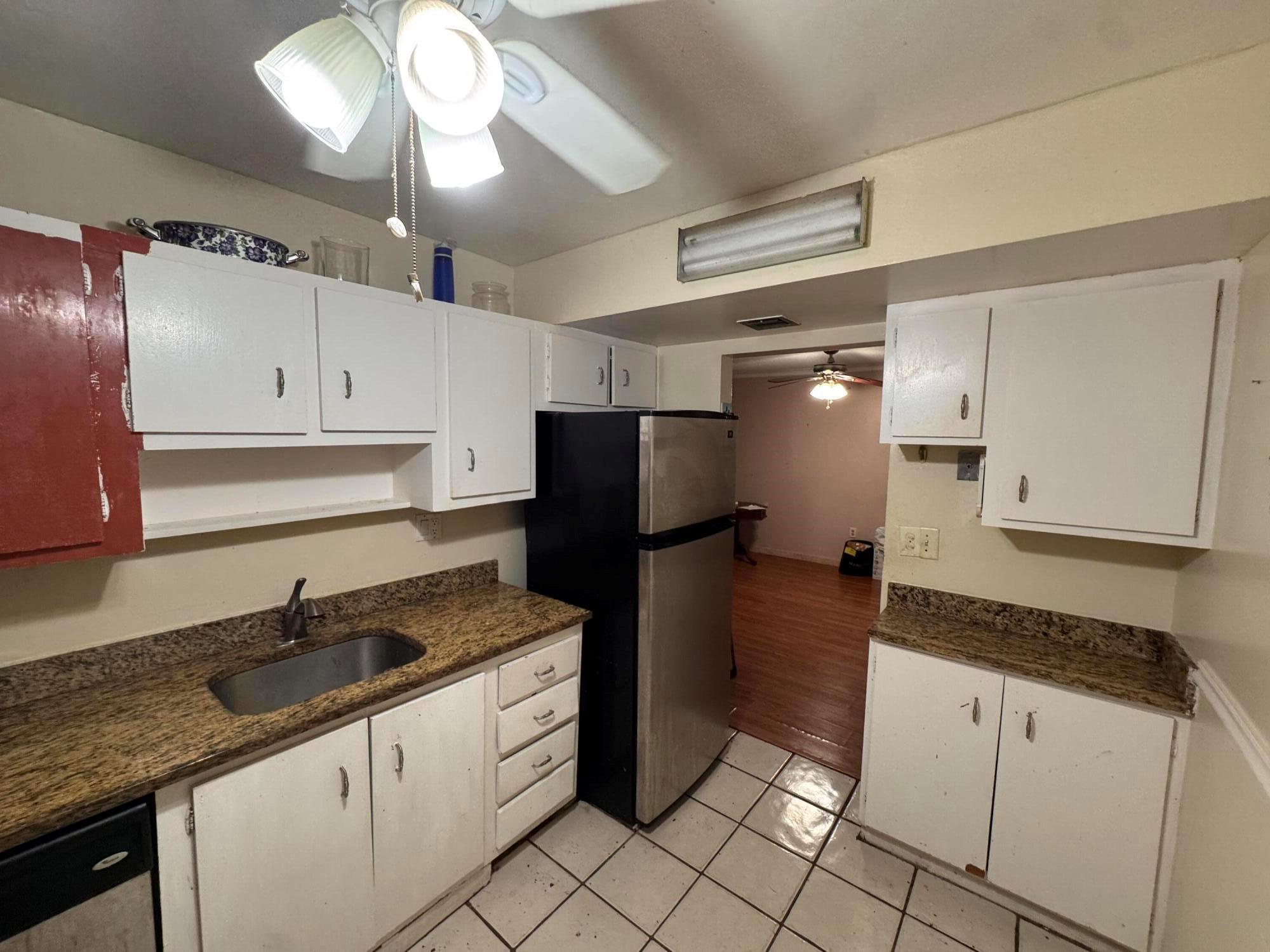 1400 Saint Charles Place 317