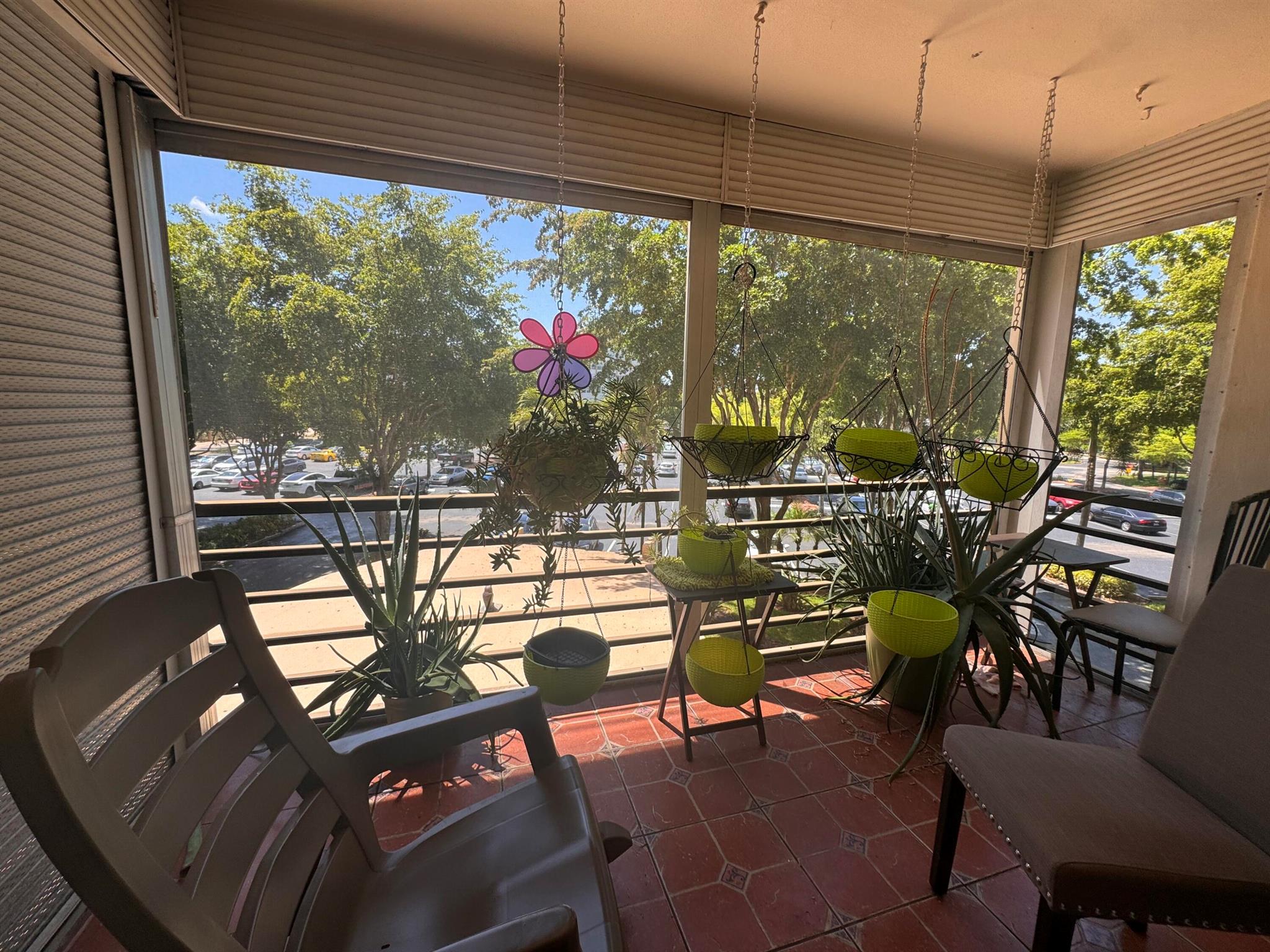 1400 Saint Charles Place 317