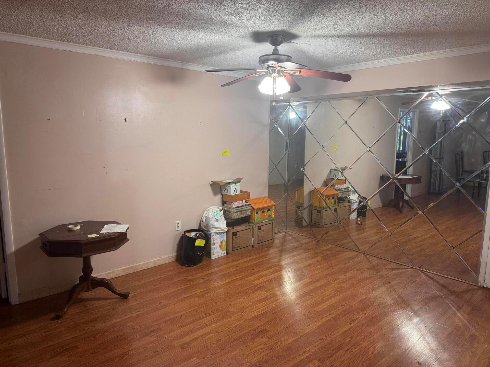1400 Saint Charles Place 317