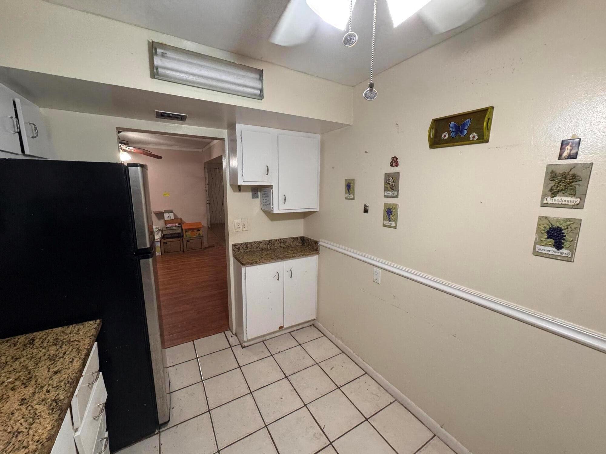 1400 Saint Charles Place 317