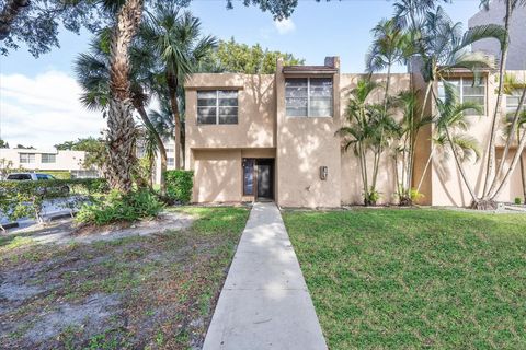 A home in Davie