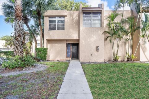 A home in Davie