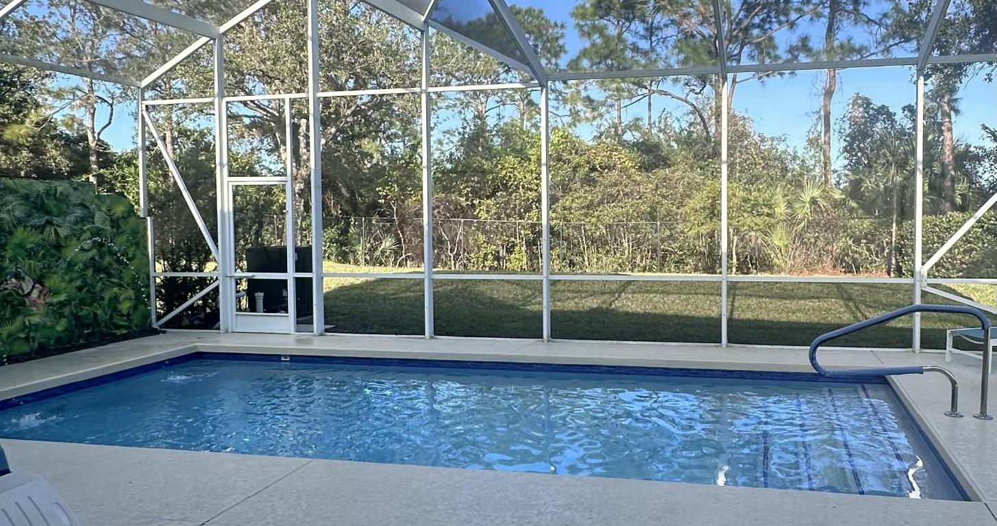 CARLETON OAKS - Residential