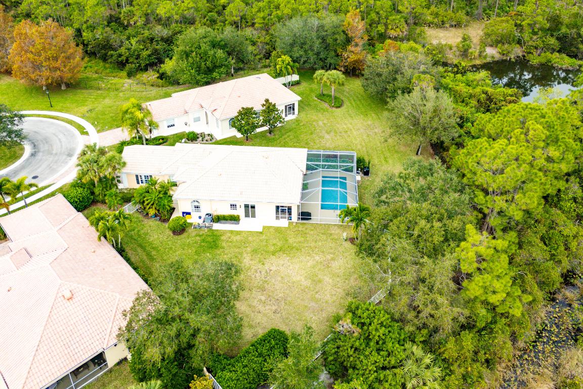 CARLETON OAKS - Residential