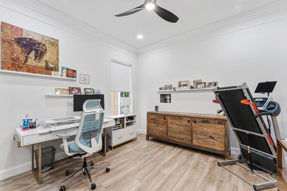 CARLETON OAKS - Residential