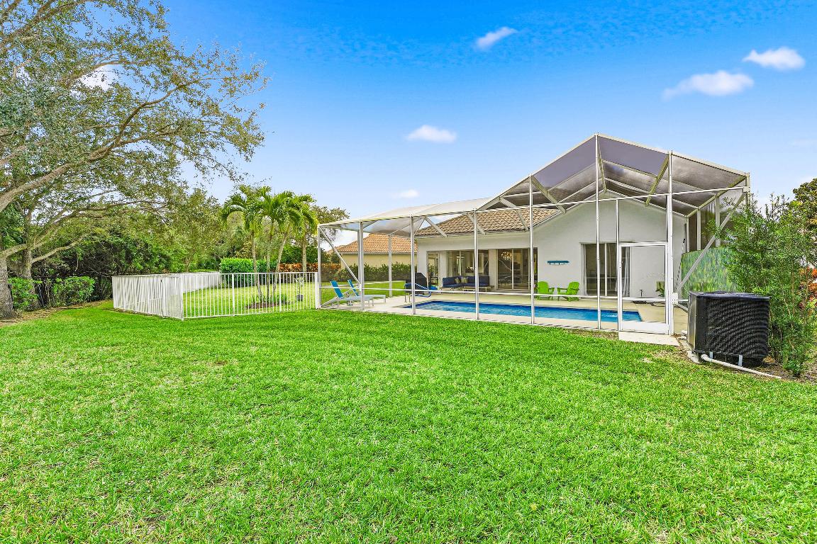 CARLETON OAKS - Residential