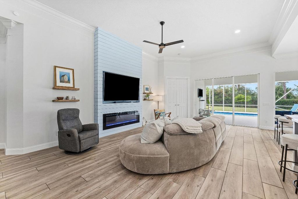 Photo of 8669 Oldham Way, Palm Beach Gardens, FL 33412 (MLS # R11151622)