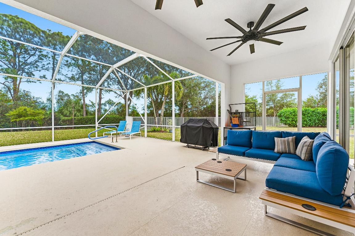 CARLETON OAKS - Residential