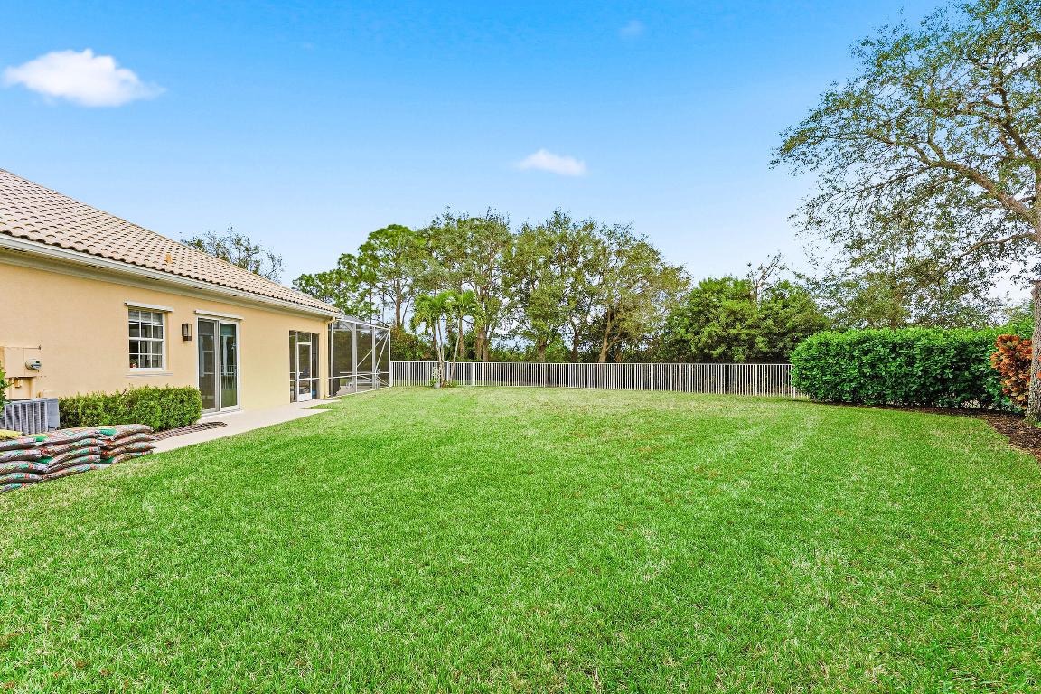 CARLETON OAKS - Residential