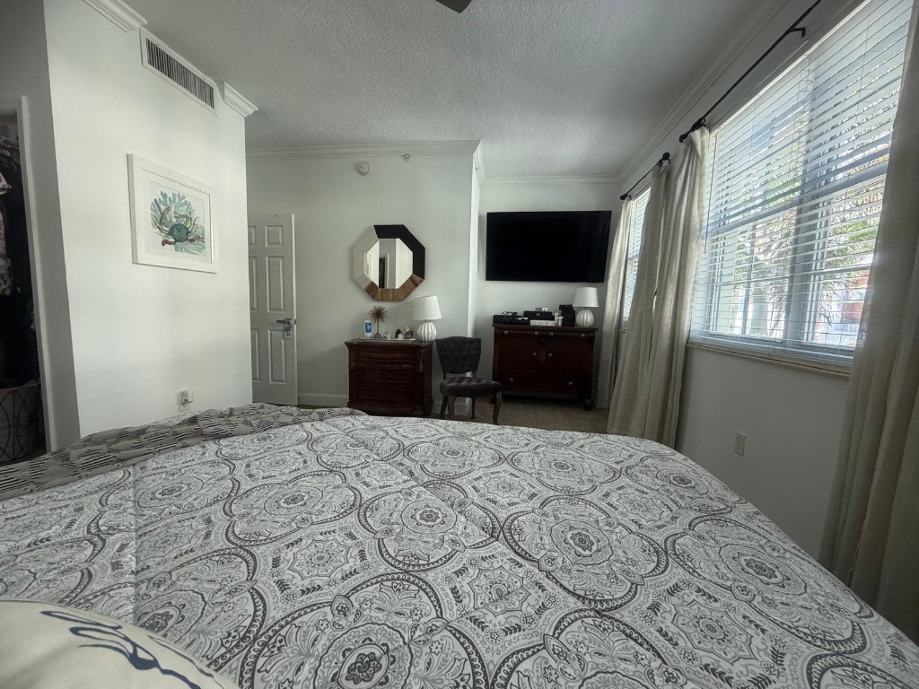 Moorings At Lantana Twnhs - Residential Lease