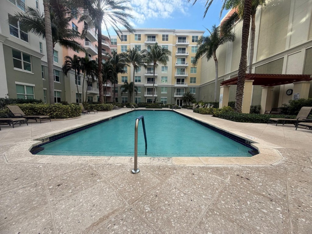 Moorings At Lantana Twnhs - Residential Lease