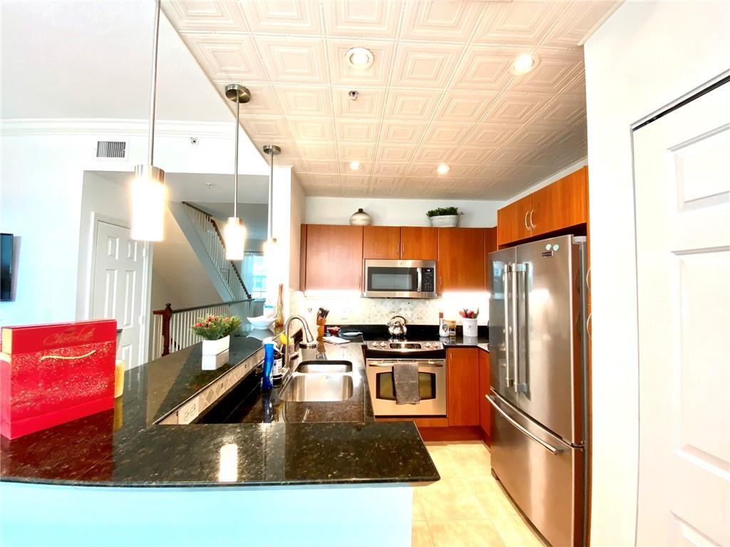 Moorings At Lantana Twnhs - Residential Lease