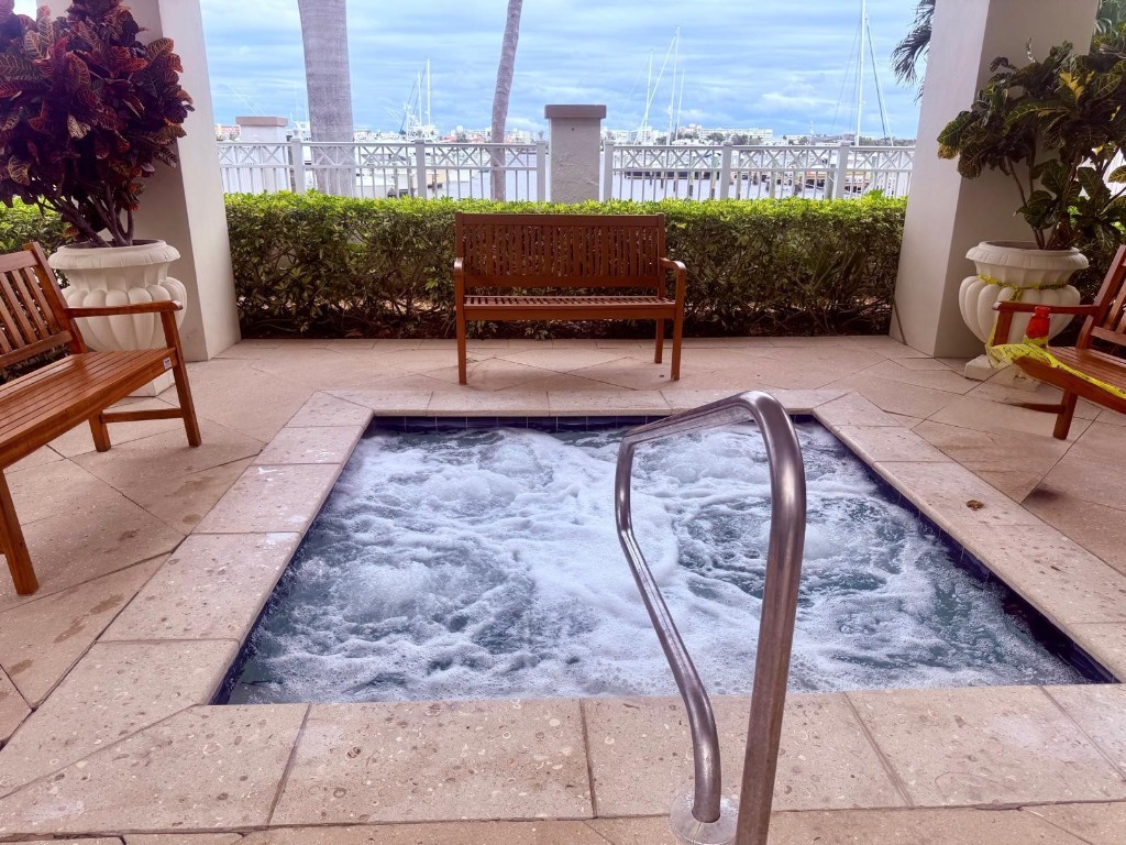 Moorings At Lantana Twnhs - Residential Lease