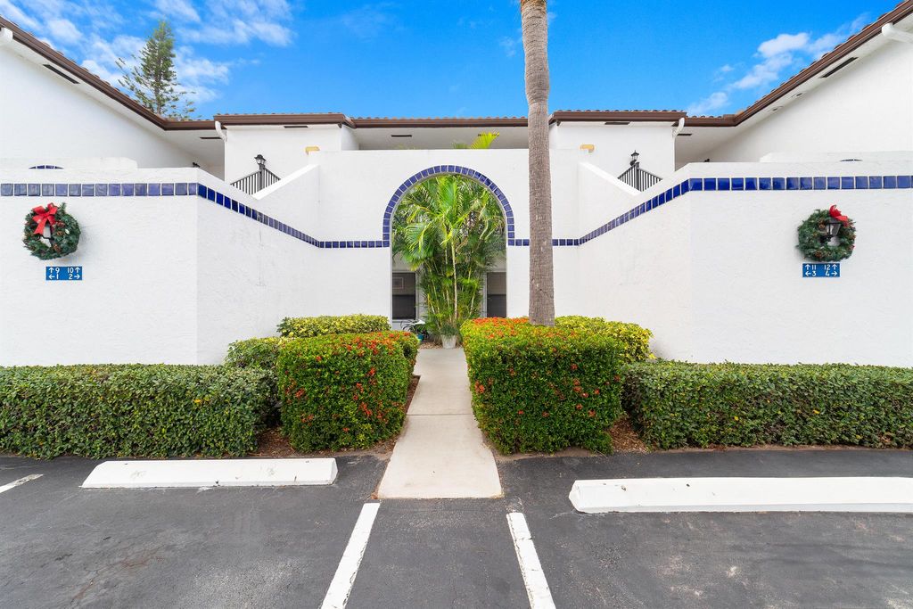 Photo of 6121 SE Landing Way #12, Stuart, FL 34997 (MLS # R11122087)