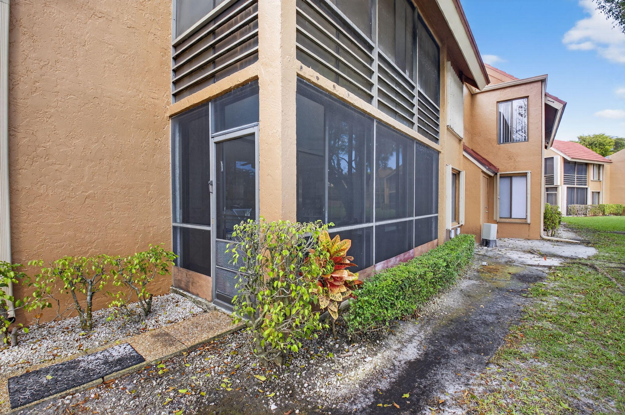 Indian Spring - Green Lakes - Residential