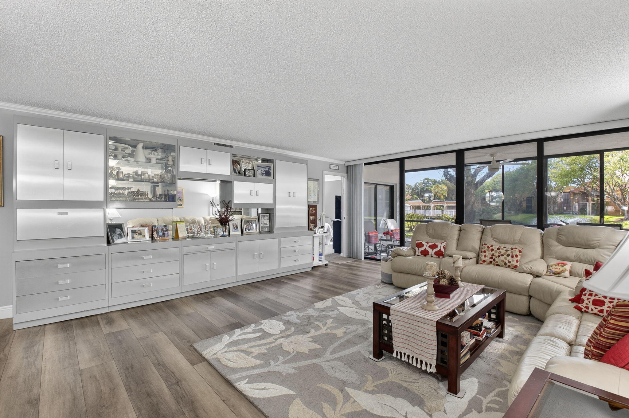 Indian Spring - Green Lakes - Residential