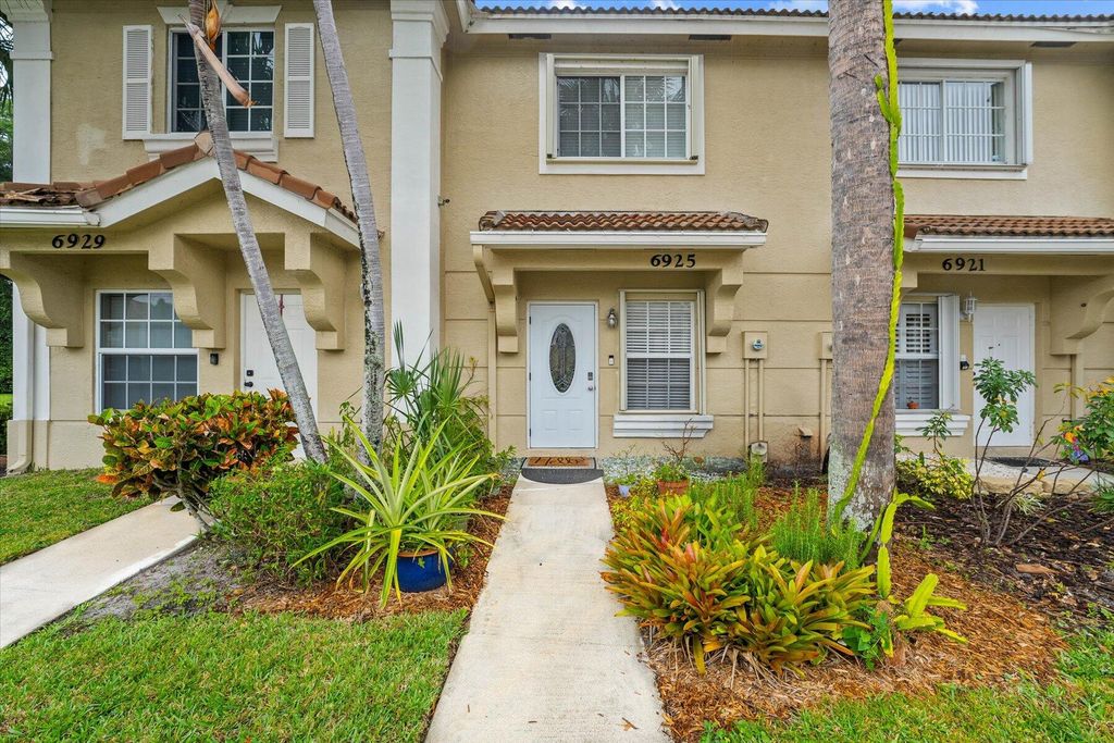 Photo of 6925 Crooked Fence Drive, Lake Worth, FL 33467 (MLS # R10950328)