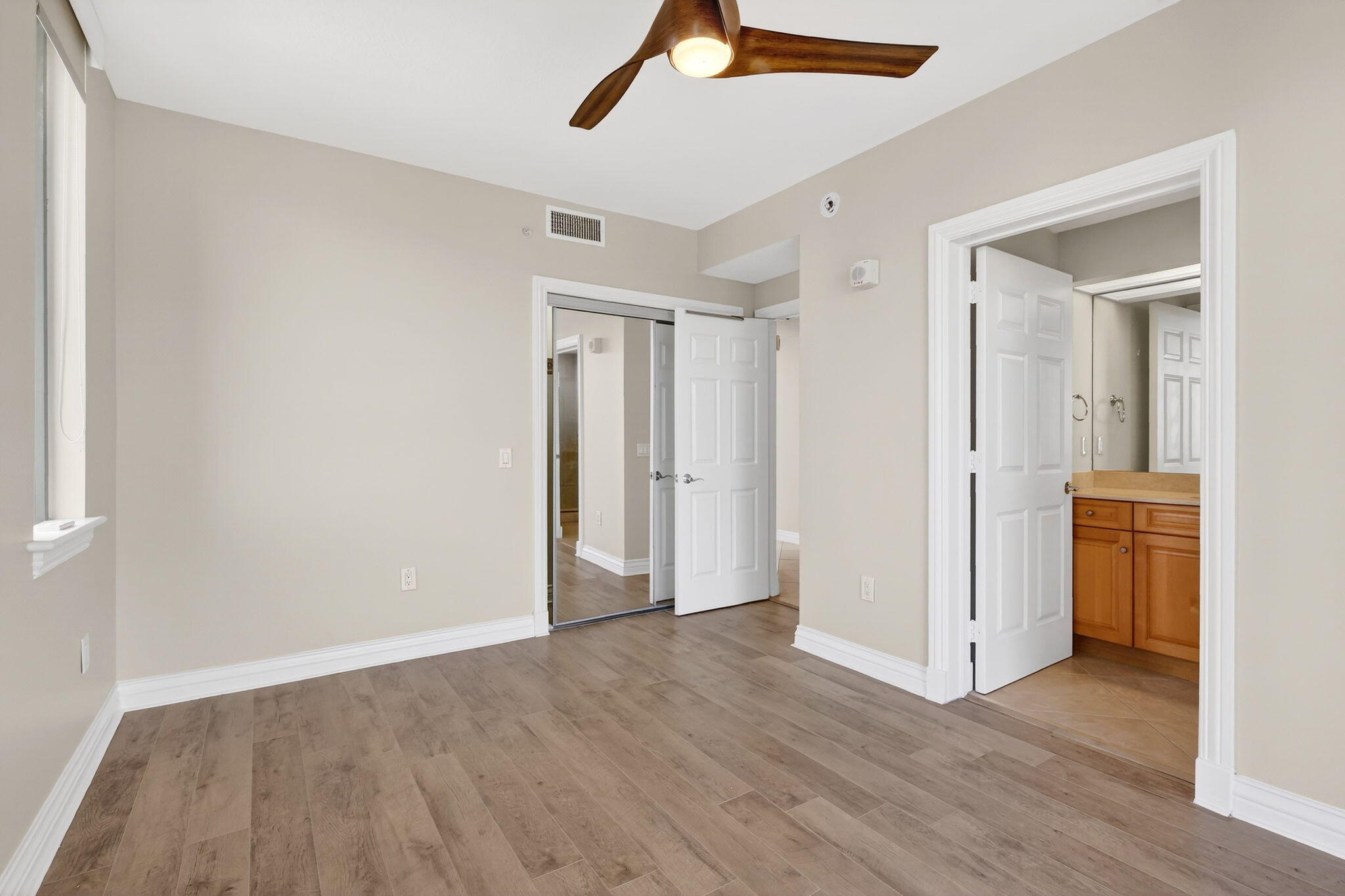 ALTAMIRA AT N HUTCHINSON ISLAND, A CONDOMINIUM - Residential