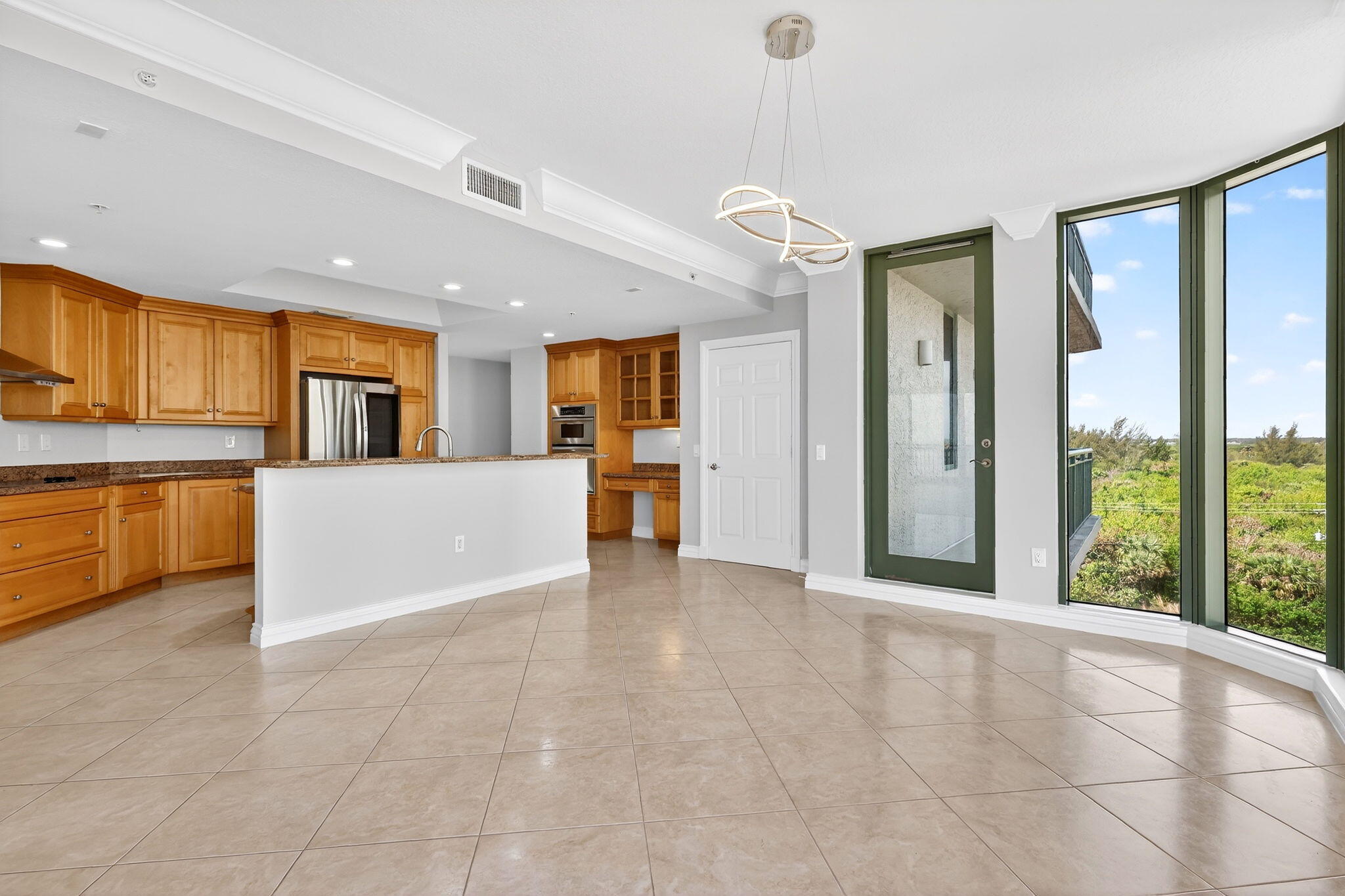 ALTAMIRA AT N HUTCHINSON ISLAND, A CONDOMINIUM - Residential