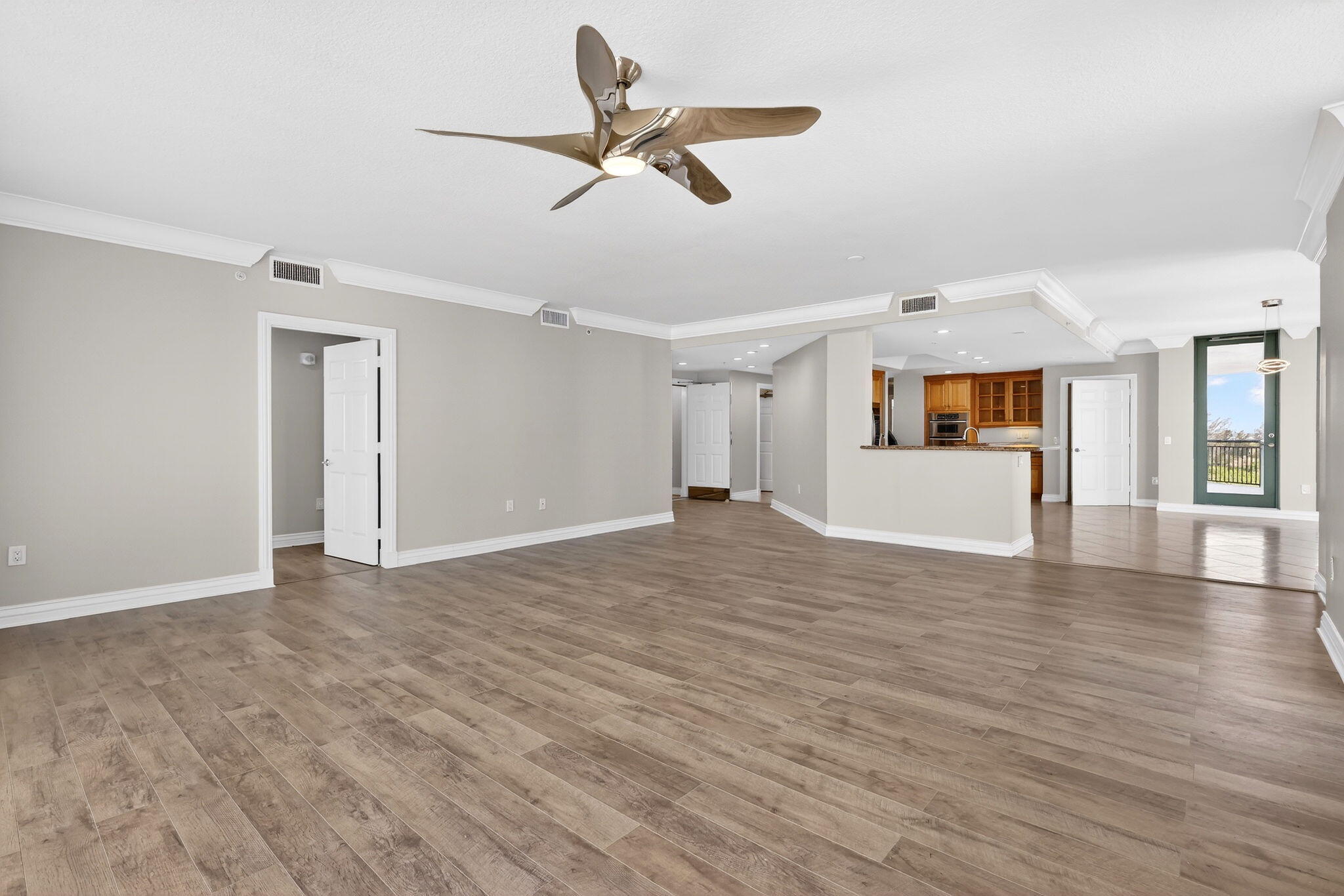 ALTAMIRA AT N HUTCHINSON ISLAND, A CONDOMINIUM - Residential