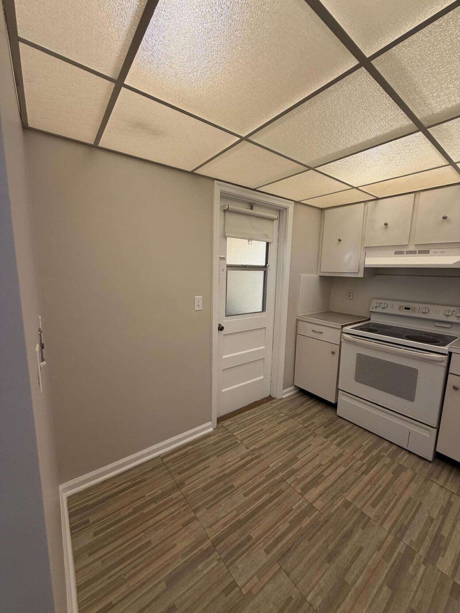 WATERVIEW ESTATES - Residential Lease