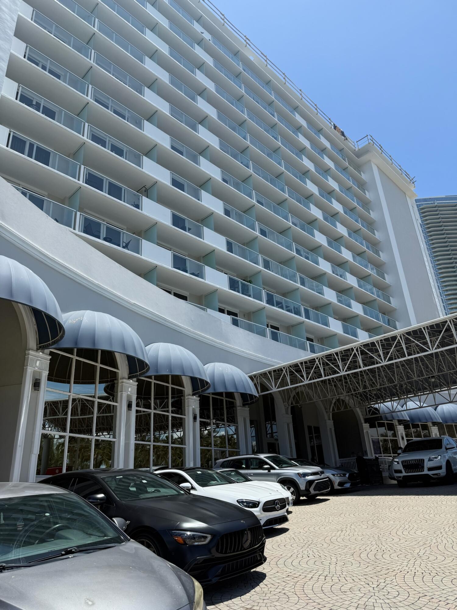 THE AVENTURA BEACH CLUB CONDO - Residential