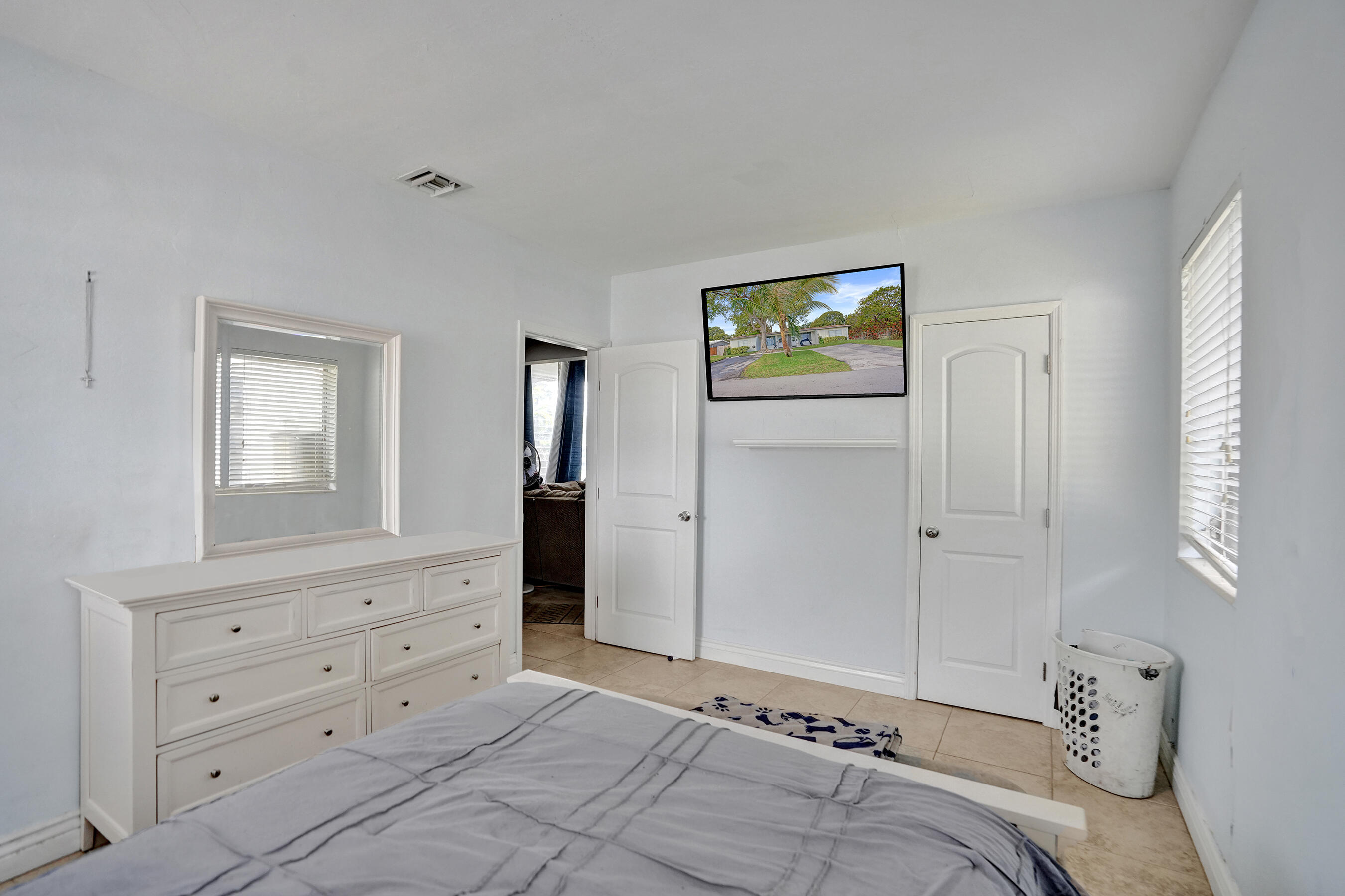 Hillsboro Isles 29-4 B - Residential Income