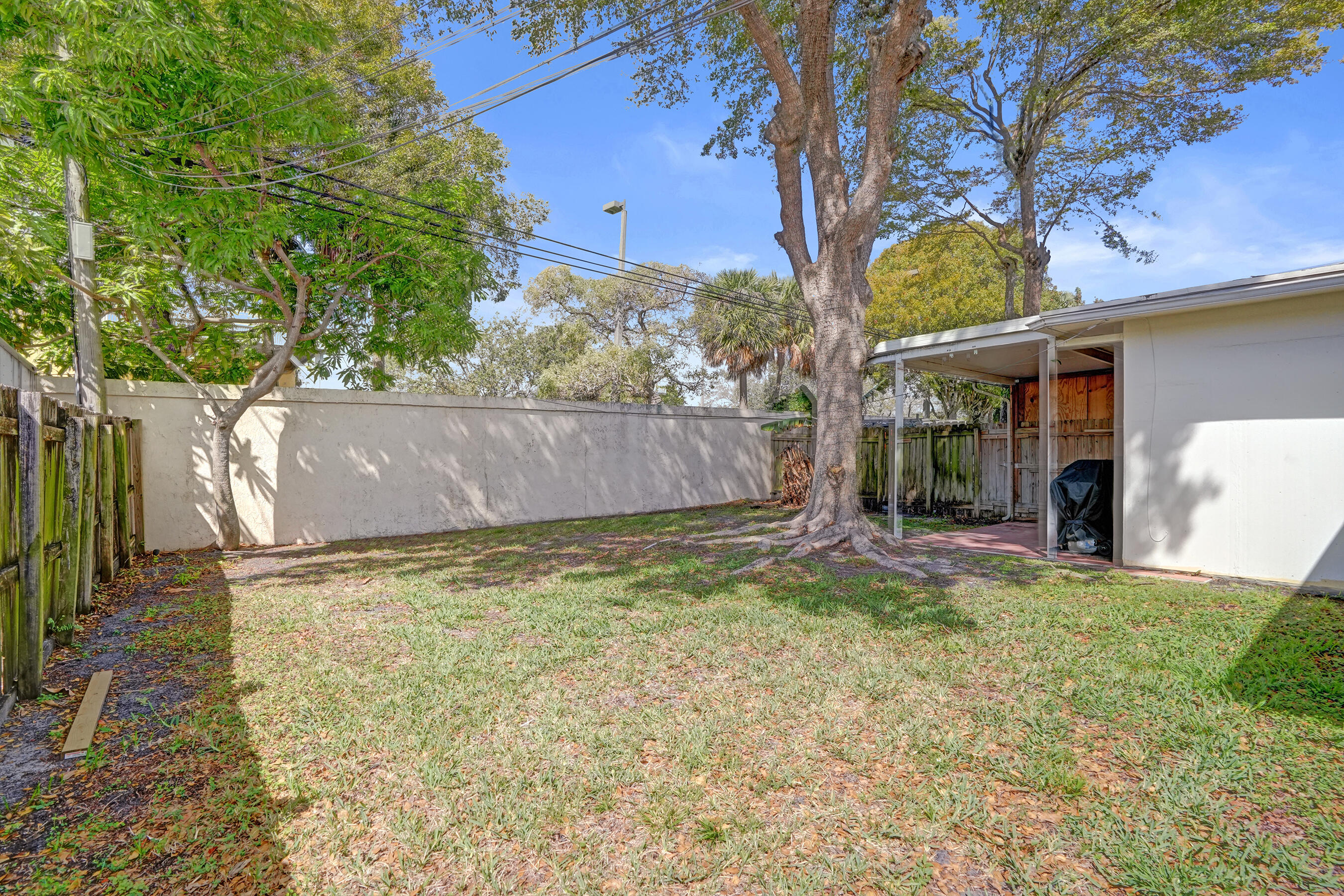 Hillsboro Isles 29-4 B - Residential Income