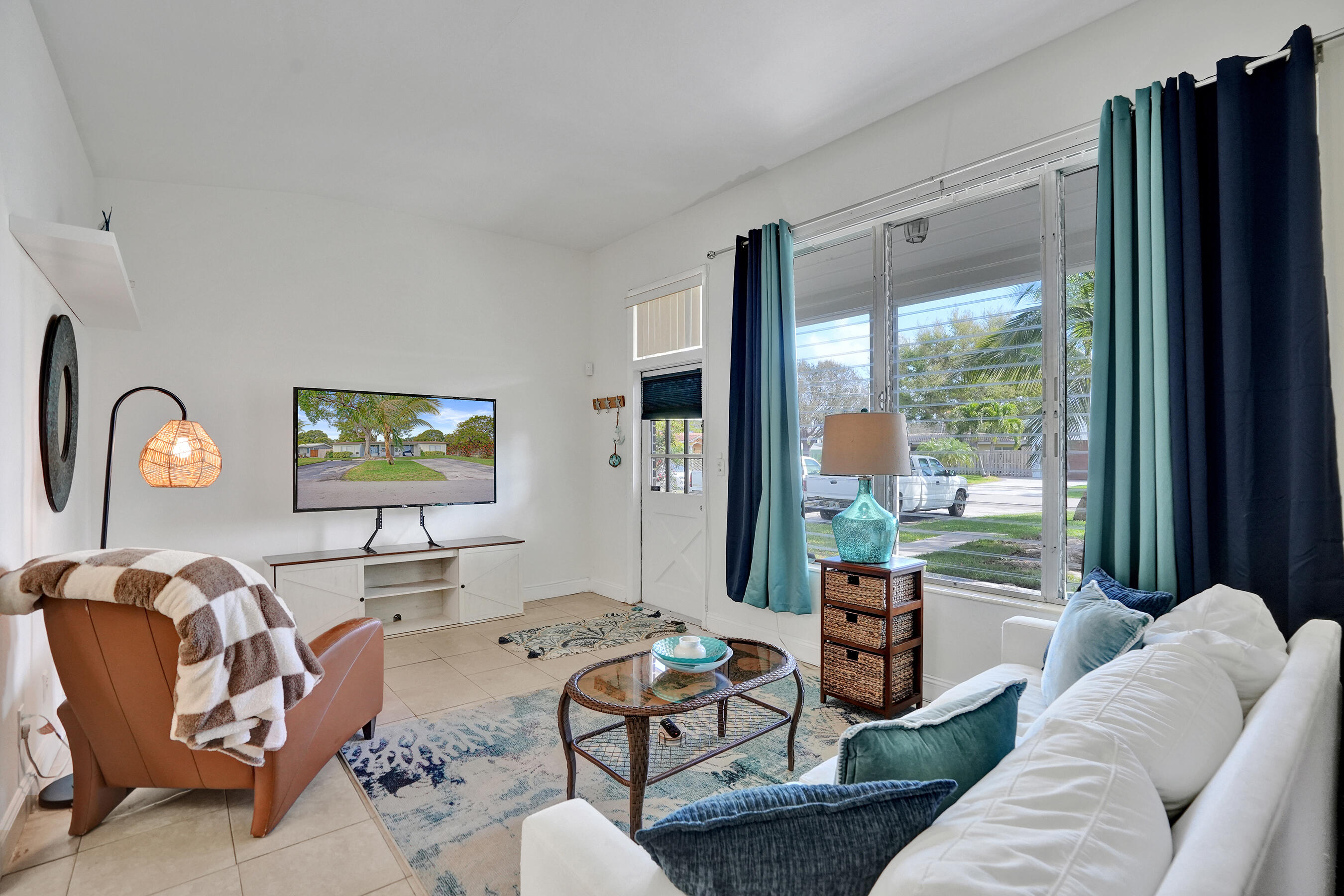 Hillsboro Isles 29-4 B - Residential Income