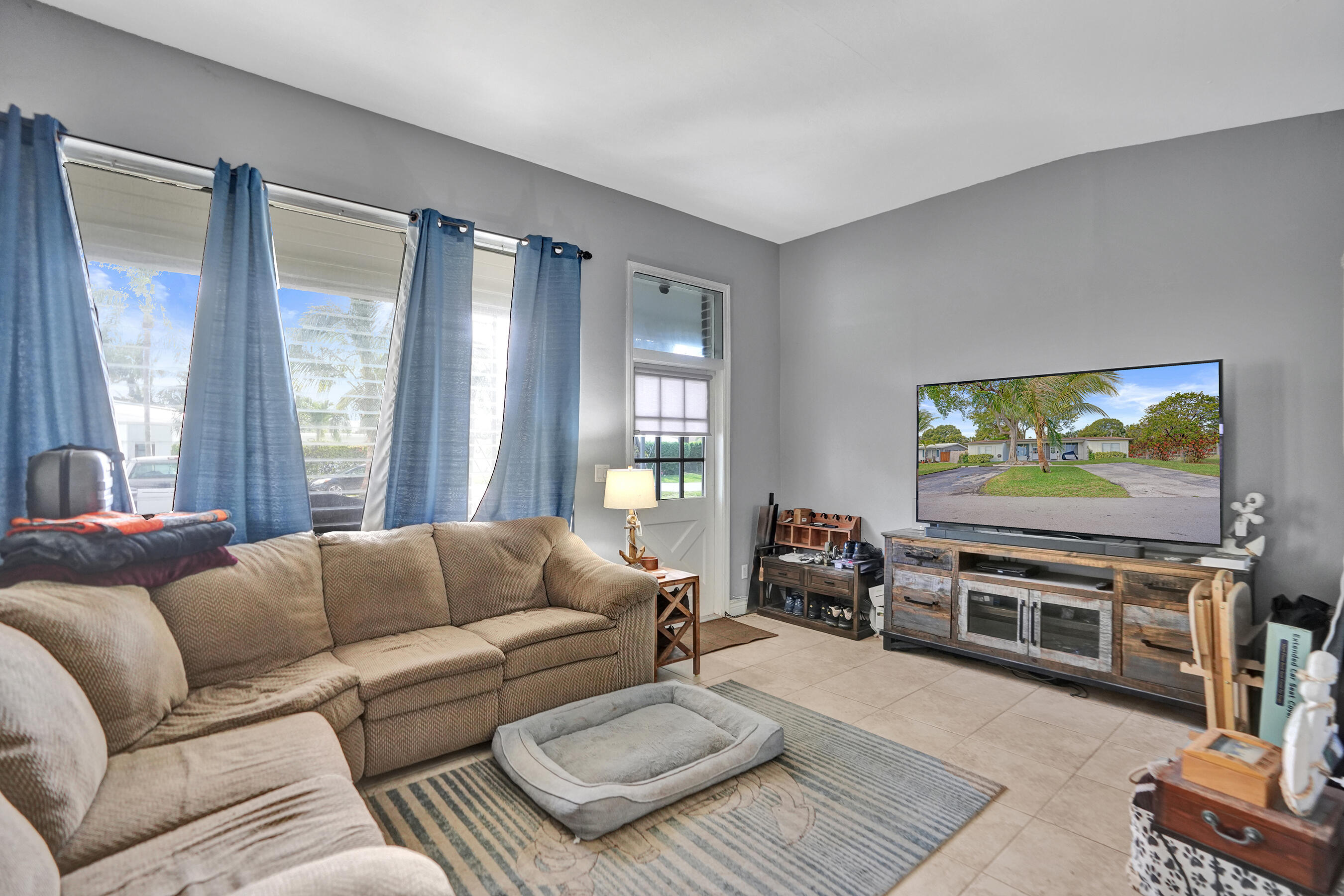 Hillsboro Isles 29-4 B - Residential Income