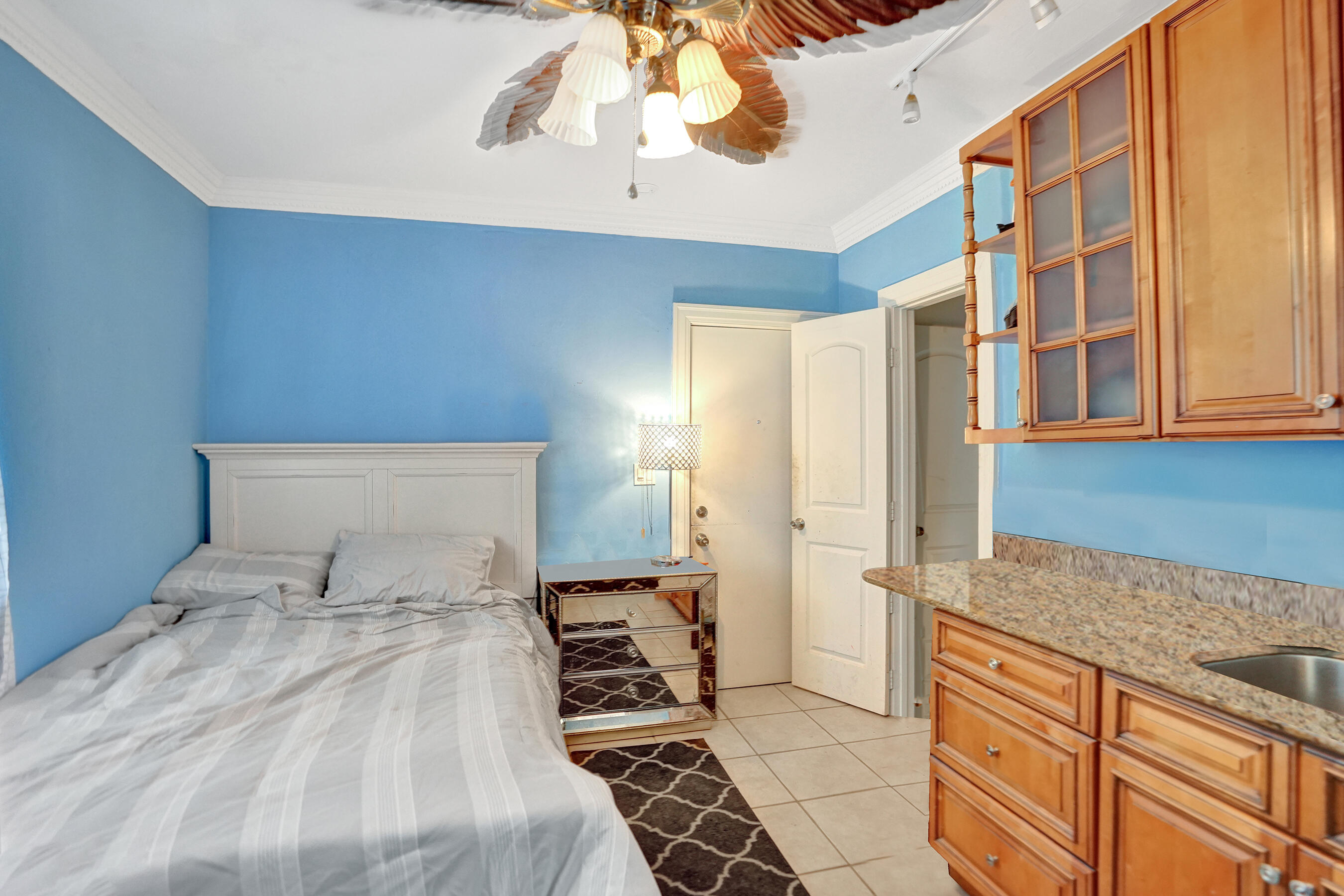 Hillsboro Isles 29-4 B - Residential Income