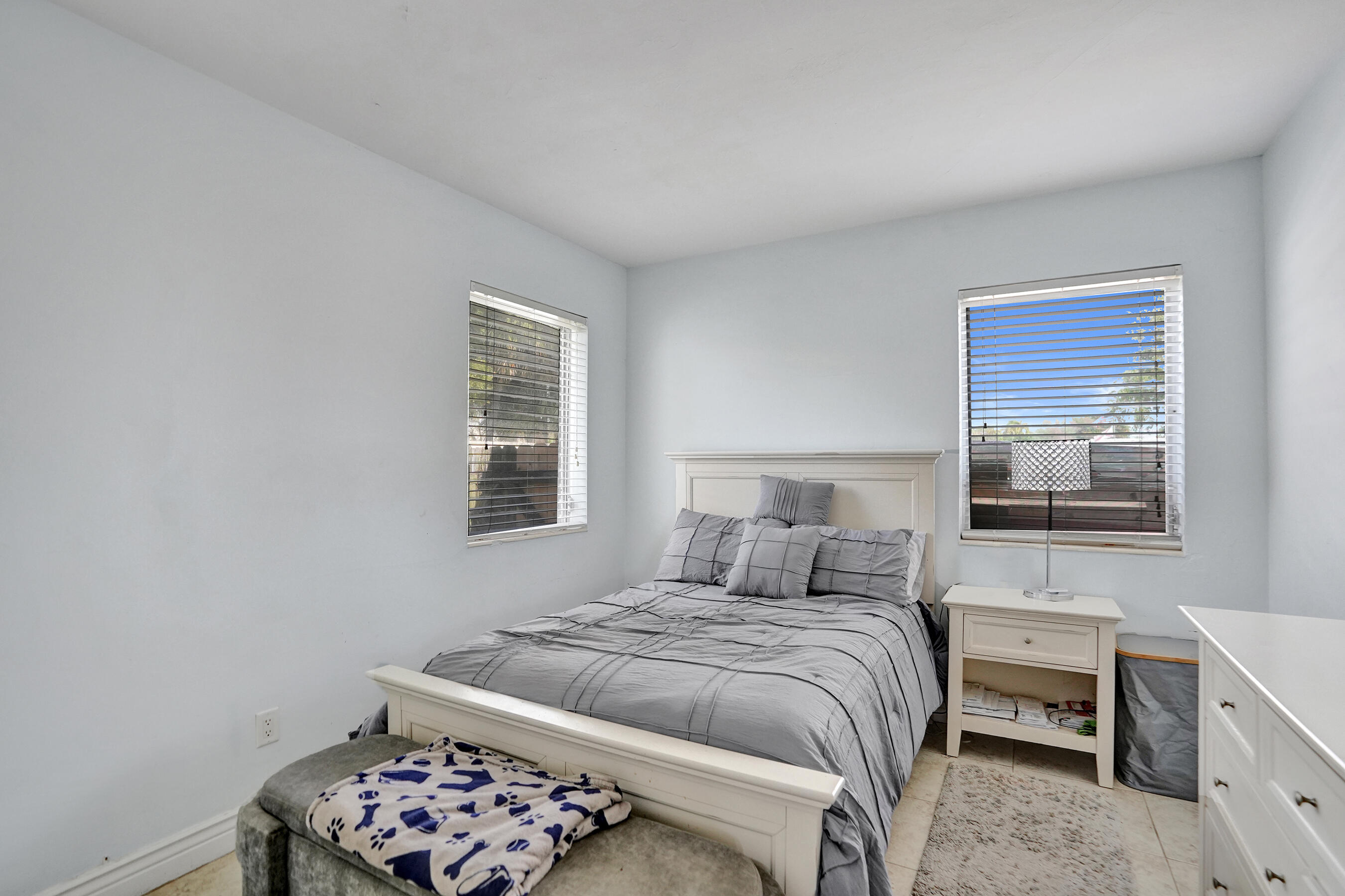 Hillsboro Isles 29-4 B - Residential Income