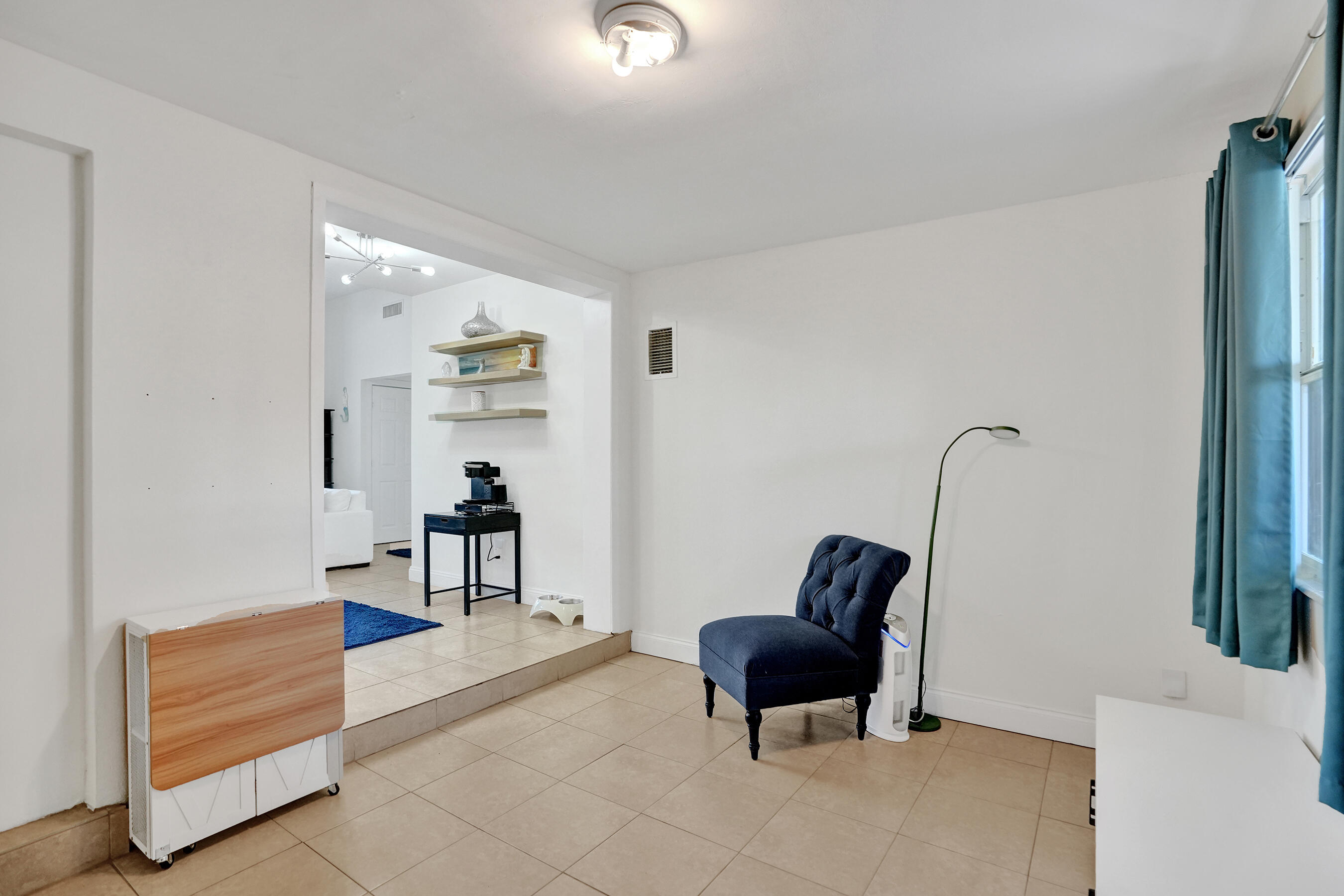 Hillsboro Isles 29-4 B - Residential Income