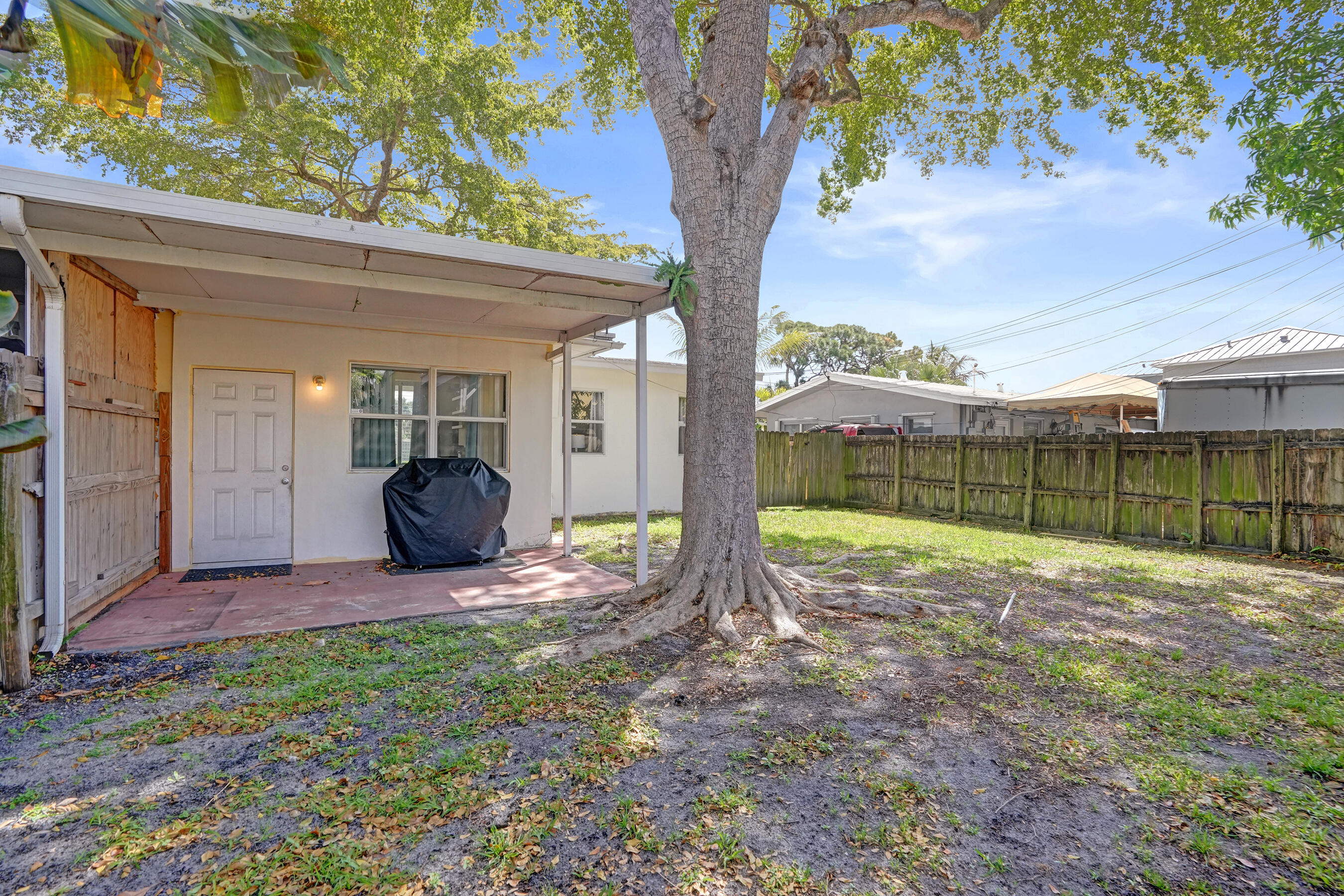 Hillsboro Isles 29-4 B - Residential Income