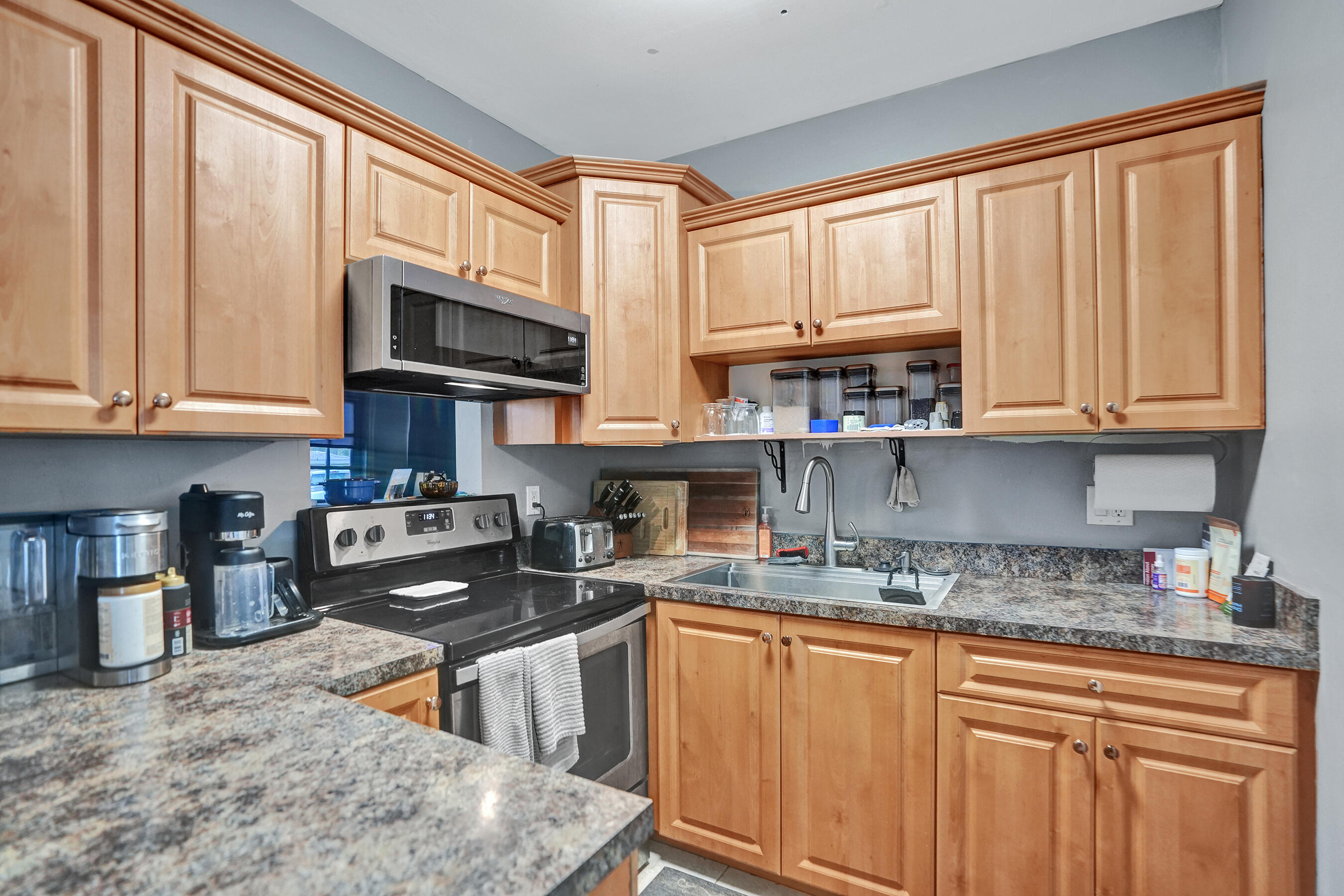 Hillsboro Isles 29-4 B - Residential Income