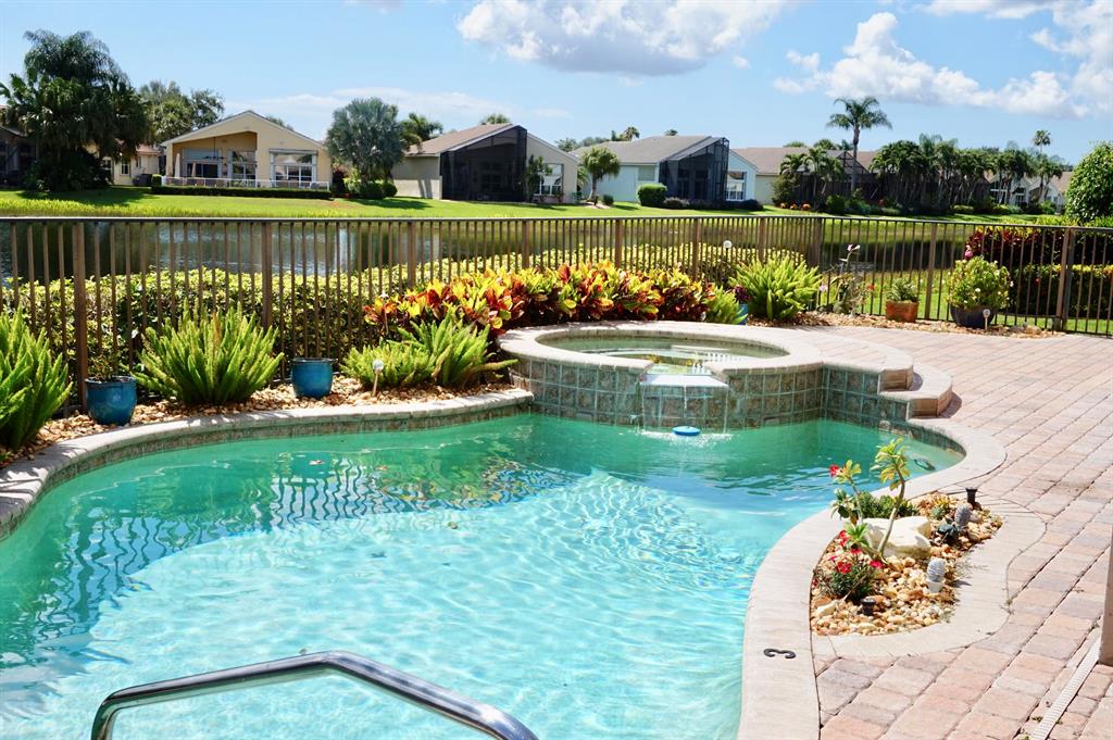 VALENCIA FALLS 2 - Residential