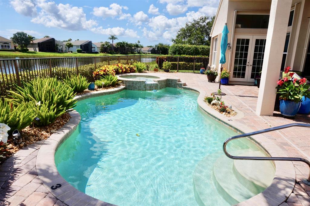 VALENCIA FALLS 2 - Residential