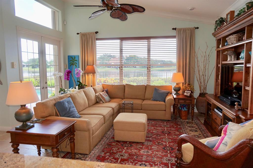 VALENCIA FALLS 2 - Residential