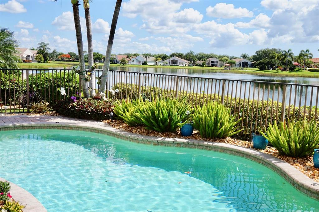 VALENCIA FALLS 2 - Residential