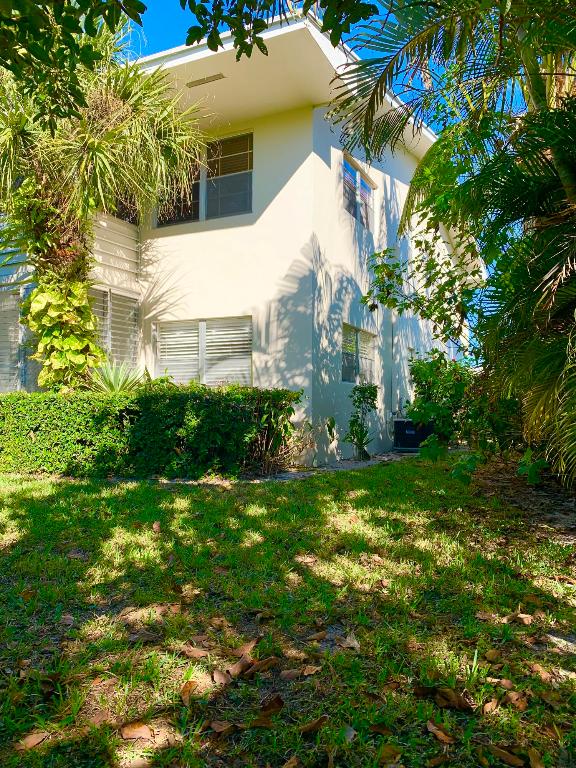 CENTURY VILLAGE - Residential Lease